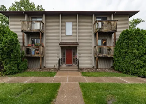 5221 26TH Ave A Court Moline IL 61265