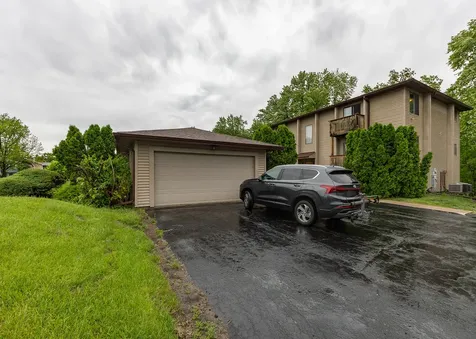 5221 26TH Ave A Court Moline IL 61265