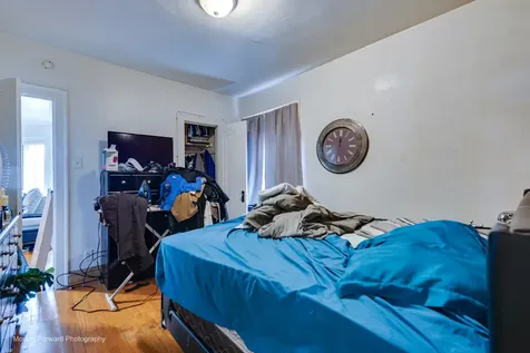 8213 South Indiana Avenue Chicago IL 60619