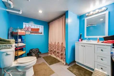 8213 South Indiana Avenue Chicago IL 60619