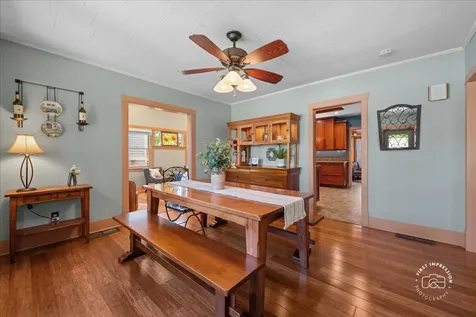 211 Walnut Avenue St. Charles IL 60174