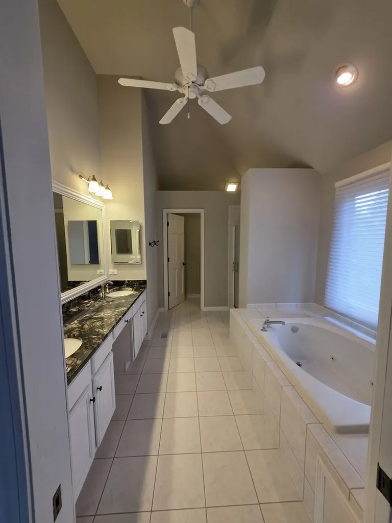 1N487 Seminole Lane Winfield IL 60190