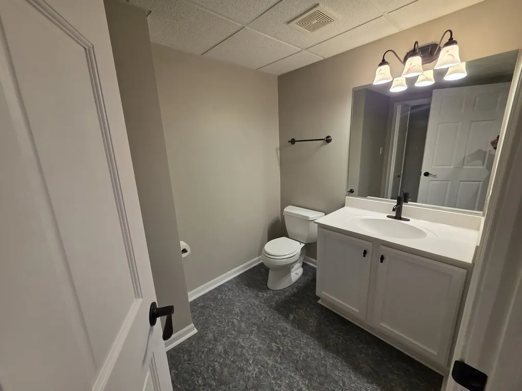 1N487 Seminole Lane Winfield IL 60190
