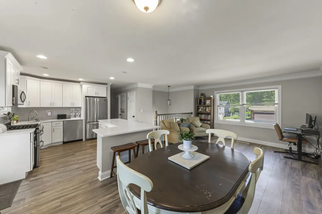 3005 Scenicwood Lane Woodridge IL 60517