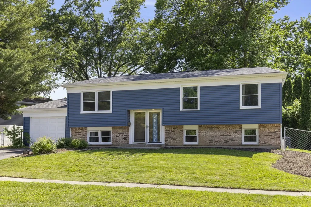 3005 Scenicwood Lane Woodridge IL 60517