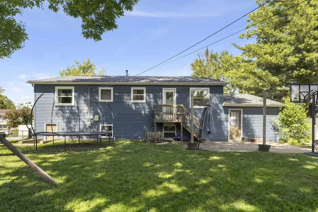 3005 Scenicwood Lane Woodridge IL 60517