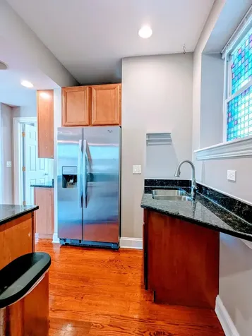 6146 North Ravenswood Avenue Chicago IL 60660