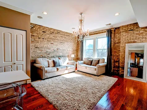 6146 North Ravenswood Avenue Chicago IL 60660