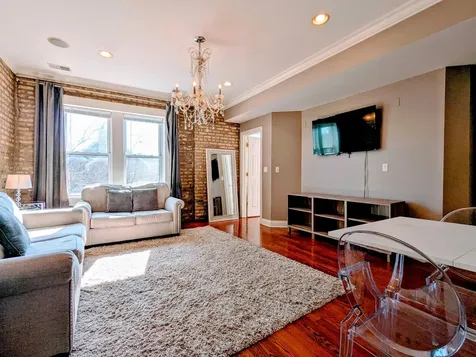 6146 North Ravenswood Avenue Chicago IL 60660