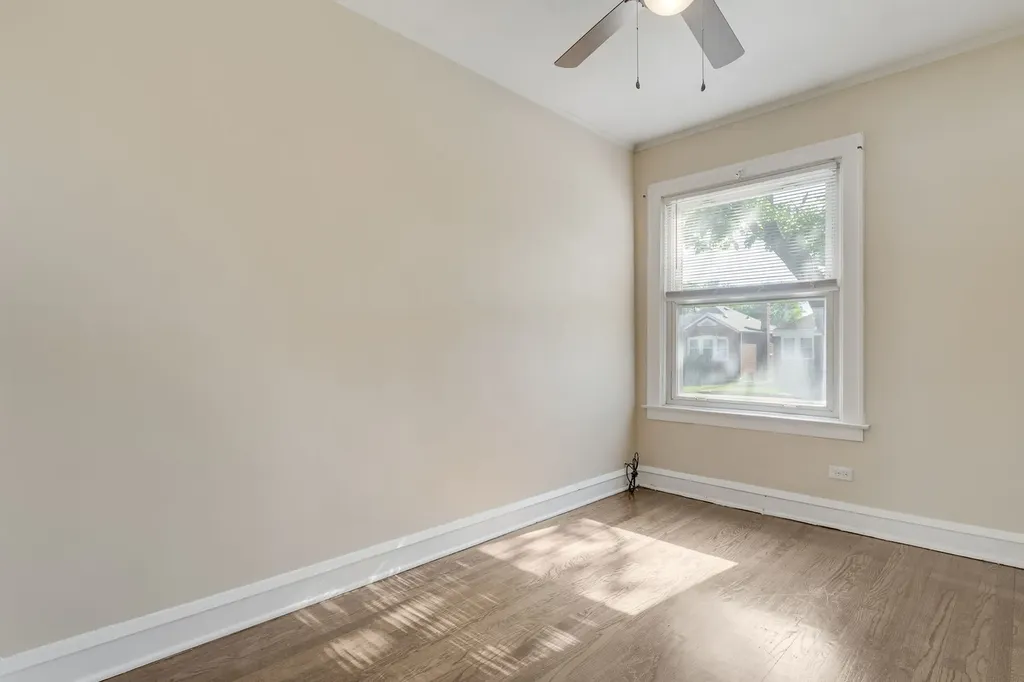 9836 South Drexel Avenue Chicago IL 60628