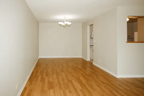 1405 East Central Road Arlington Heights IL 60005