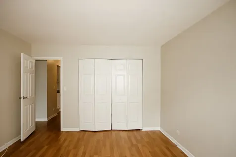1405 East Central Road Arlington Heights IL 60005