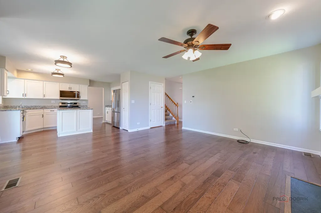 4 Deer Creek Court Lake In The Hills IL 60156