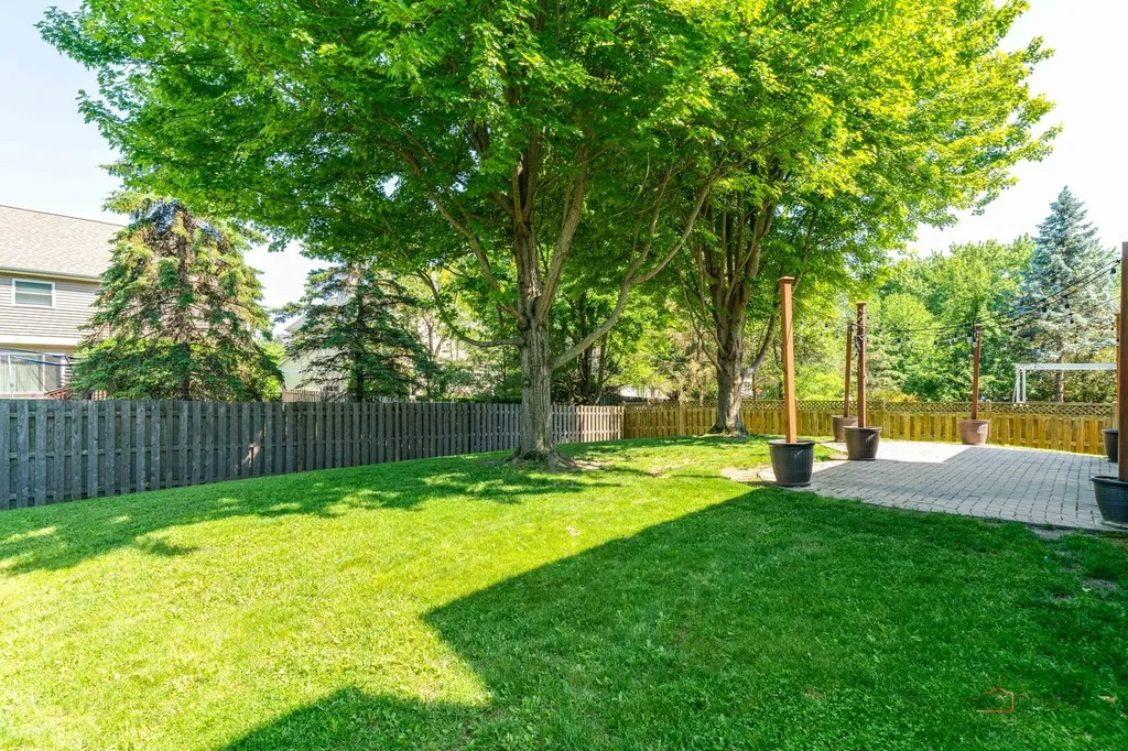 4 Deer Creek Court Lake In The Hills IL 60156