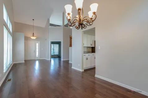 4 Deer Creek Court Lake In The Hills IL 60156