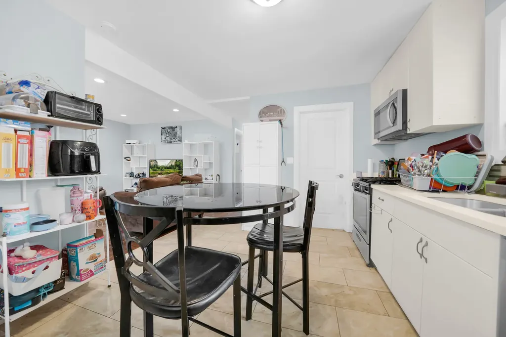 12908 South Peoria Street Chicago IL 60643