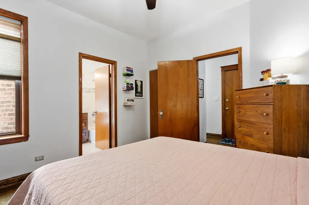 4336 North Kenmore Avenue Chicago IL 60613