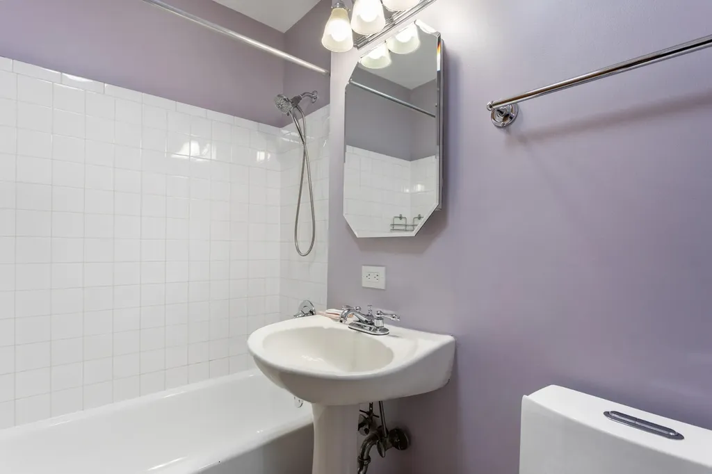 4336 North Kenmore Avenue Chicago IL 60613