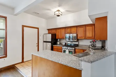 4336 North Kenmore Avenue Chicago IL 60613