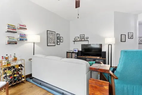 4336 North Kenmore Avenue Chicago IL 60613