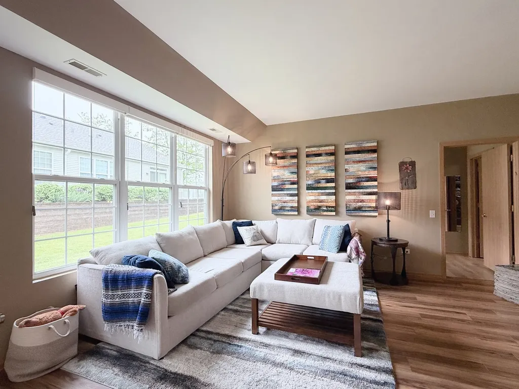 14045 Moraine Hills Drive Huntley IL 60142