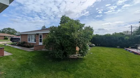 5151 Chase Avenue Skokie IL 60077