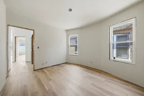 8016 South Perry Avenue Chicago IL 60620