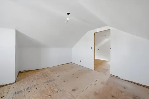 8016 South Perry Avenue Chicago IL 60620