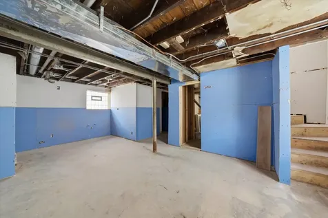 8016 South Perry Avenue Chicago IL 60620