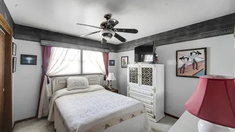 544 Thornwood Drive South Holland IL 60473