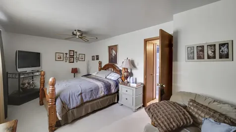 544 Thornwood Drive South Holland IL 60473