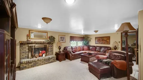 544 Thornwood Drive South Holland IL 60473