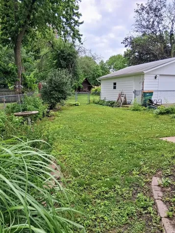 742 South 4th Street Dekalb IL 60115