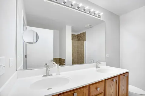 1717 South Prairie Avenue Chicago IL 60616