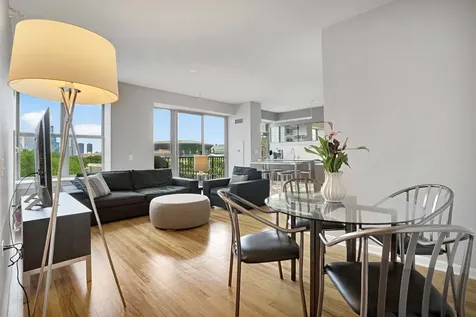 1717 South Prairie Avenue Chicago IL 60616
