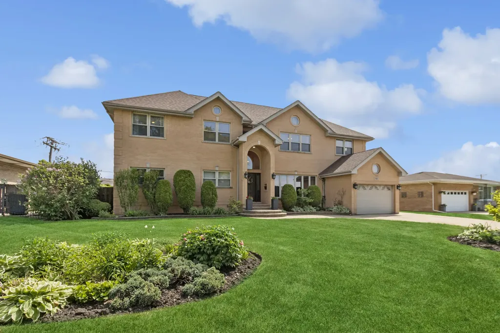 7911 West Rascher Avenue Chicago IL 60656