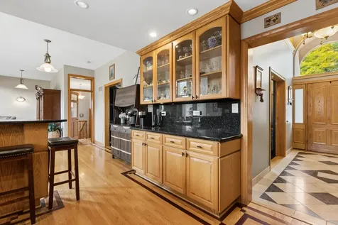 7911 West Rascher Avenue Chicago IL 60656