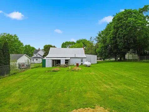 1301 Long Street Dixon IL 61021