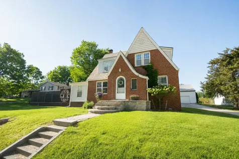 1301 Long Street Dixon IL 61021