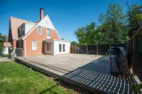 1301 Long Street Dixon IL 61021