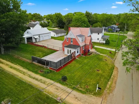 1301 Long Street Dixon IL 61021