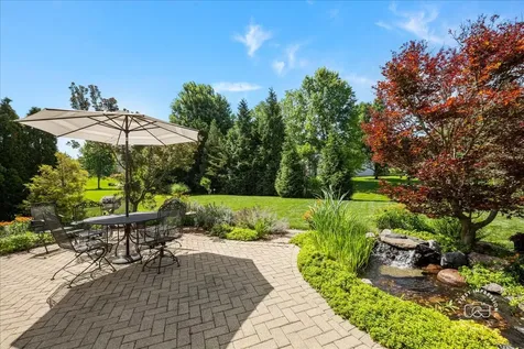 470 Prairieview Drive Geneva IL 60134