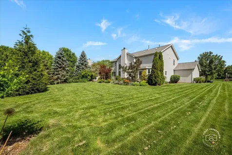470 Prairieview Drive Geneva IL 60134