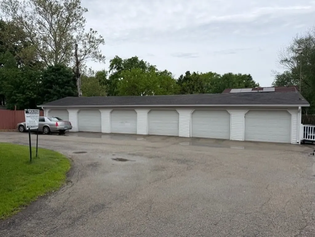 1740 Felten Road Aurora IL 60505