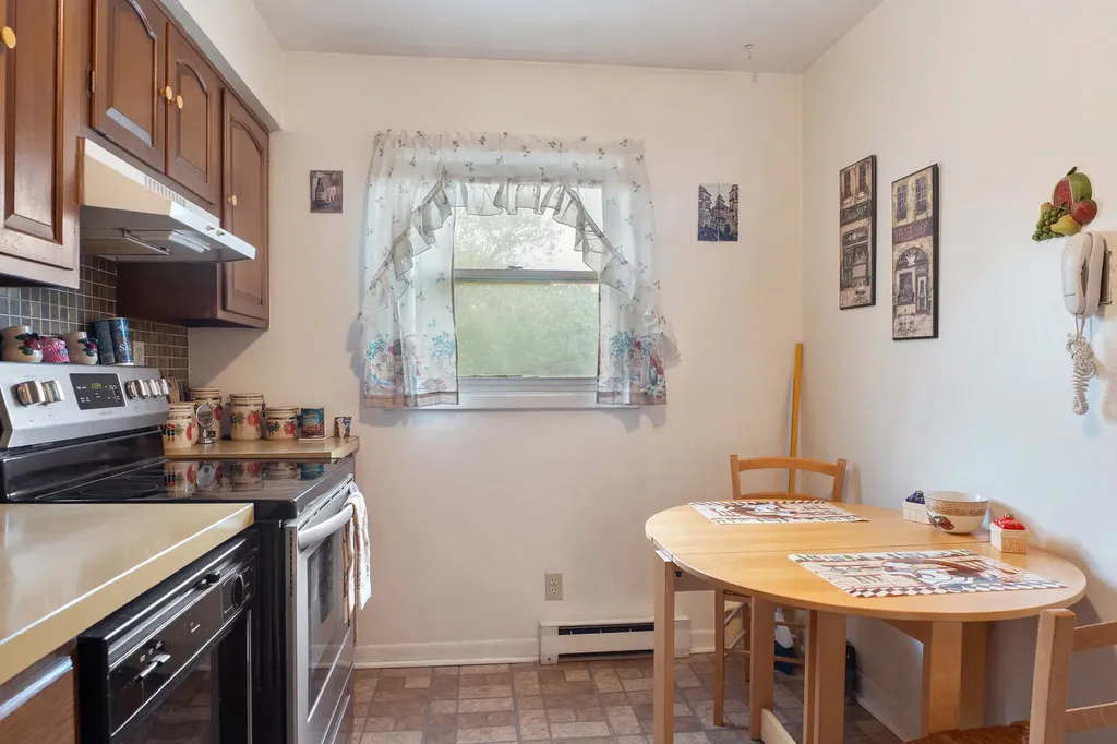 1740 Felten Road Aurora IL 60505