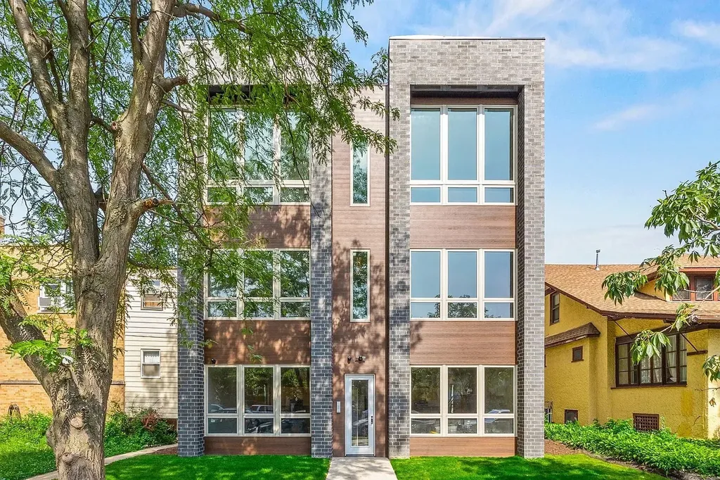 4931 North Kimball Avenue Chicago IL 60625