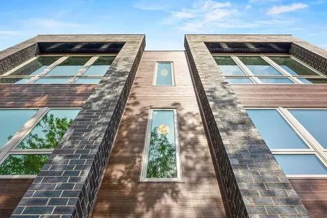 4931 North Kimball Avenue Chicago IL 60625