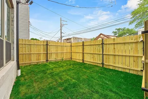 4931 North Kimball Avenue Chicago IL 60625