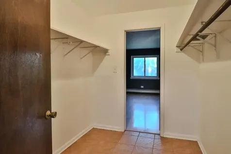 1085 Valley Lane Hoffman Estates IL 60169