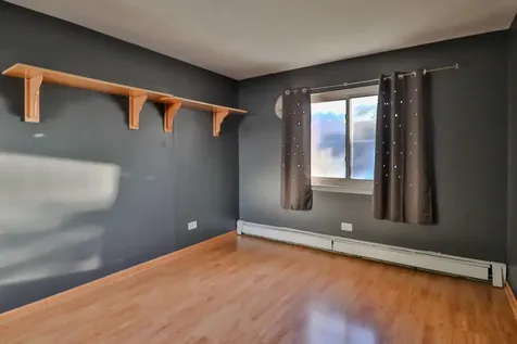 1085 Valley Lane Hoffman Estates IL 60169